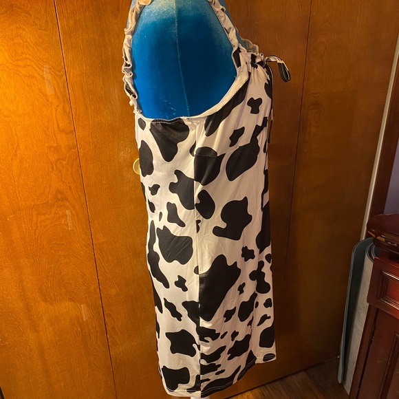 Cow Print Ruffle Dress - Picture 5 of 5
